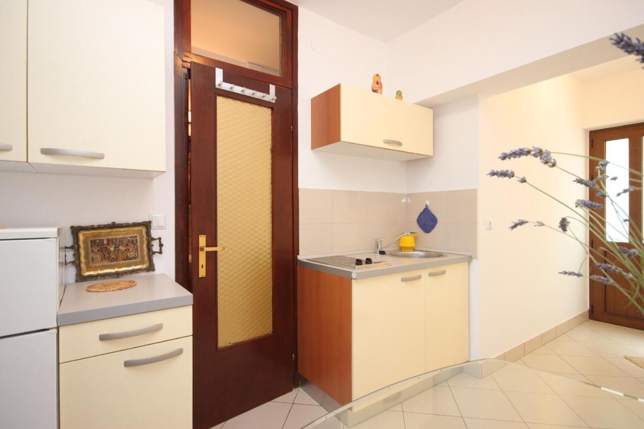 Apartment Mali Losinj 7879B Exterior foto